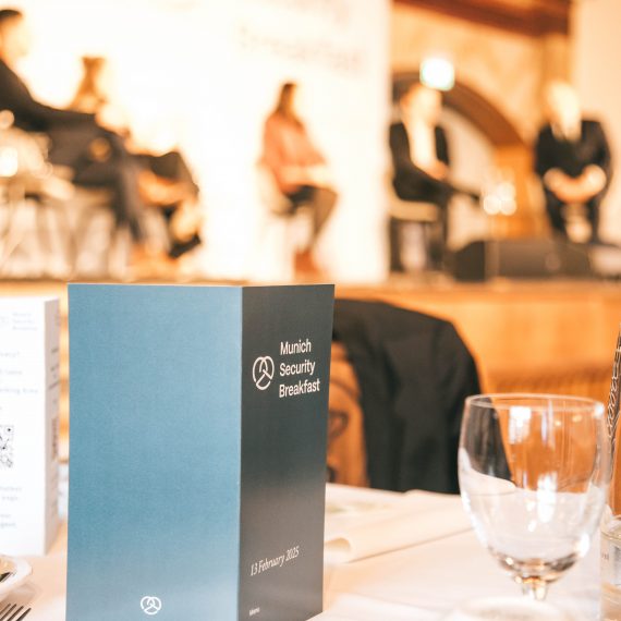 EPF-25D-USCMunichSecurityBreakfast-0103